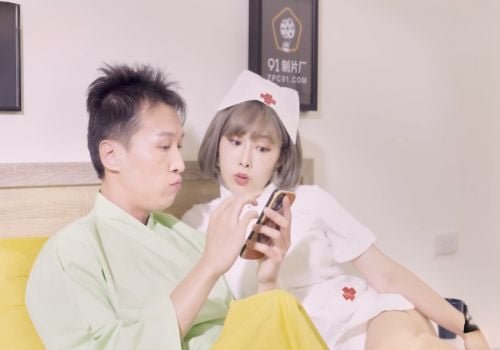 Clip nóng bỏng giữa y tá Li Nana và bệnh nhân được lan truyền khắp nơi